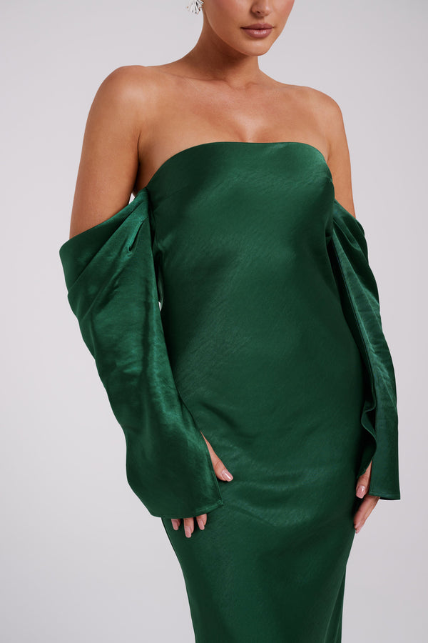 Vee - Robe mi-longue en satin à épaules dénudées - Emeraude